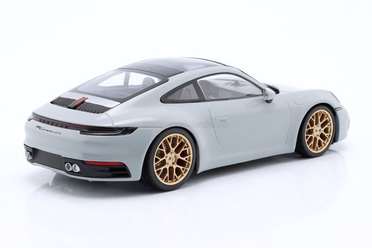 Minichamps 2023 Porsche 911 992 Carrera 4S Chalk (Crayon) 1:18