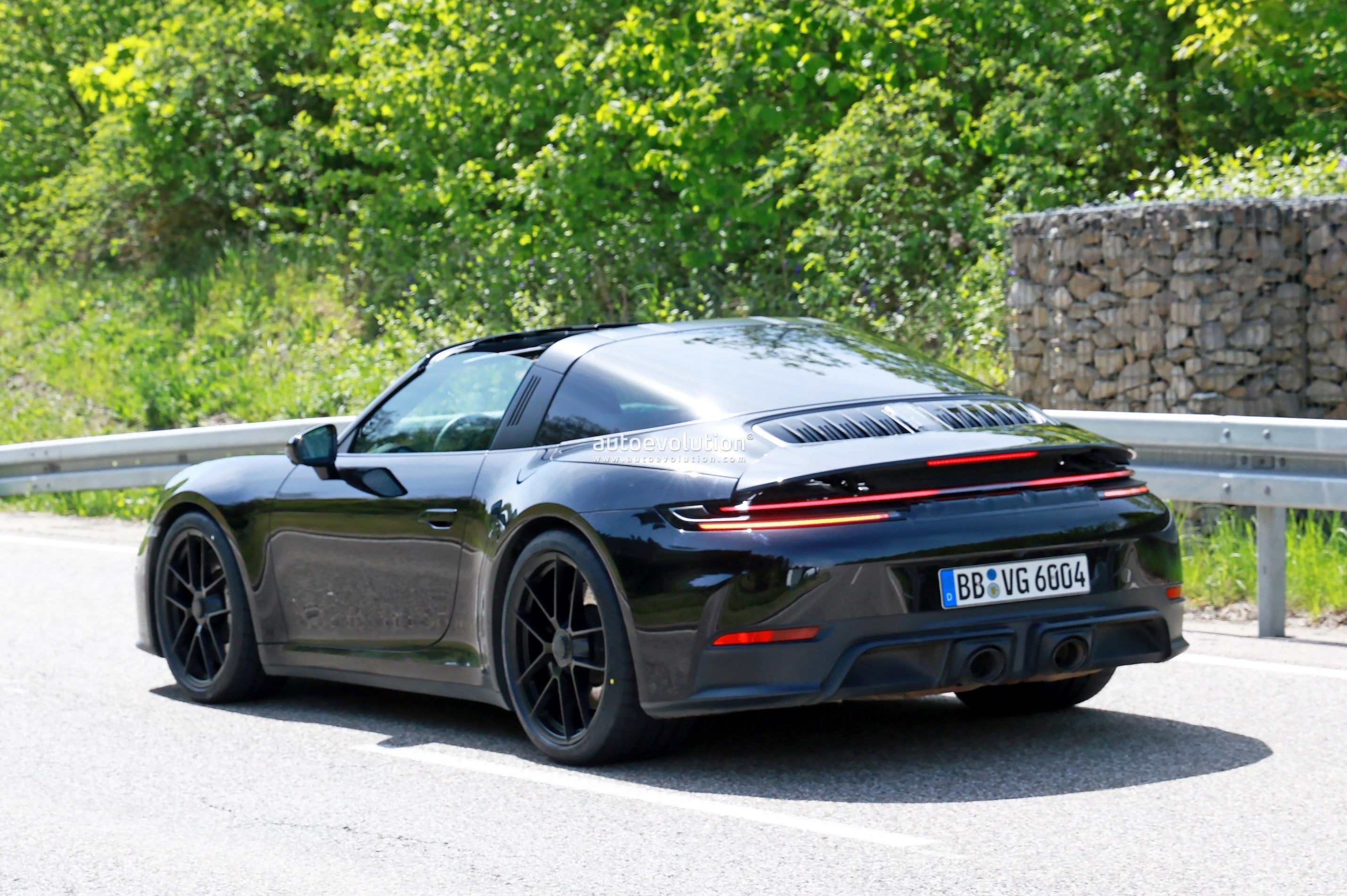 2023 Porsche 911 Targa 4 GTS Price: A Ton Of Extra Performance - Inside 2023 Porsche 911 Targa 4 GTS Price: A Ton Of Extra Performance - Inside