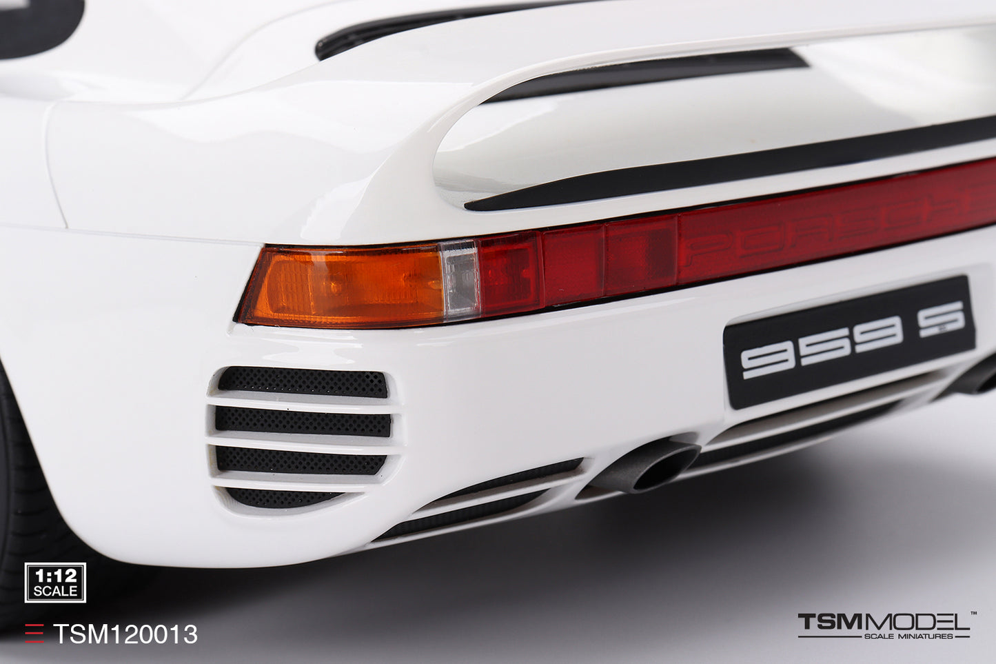 Truescale Miniatures (TSM) Porsche 959 Sport Grand Prix White 1:12