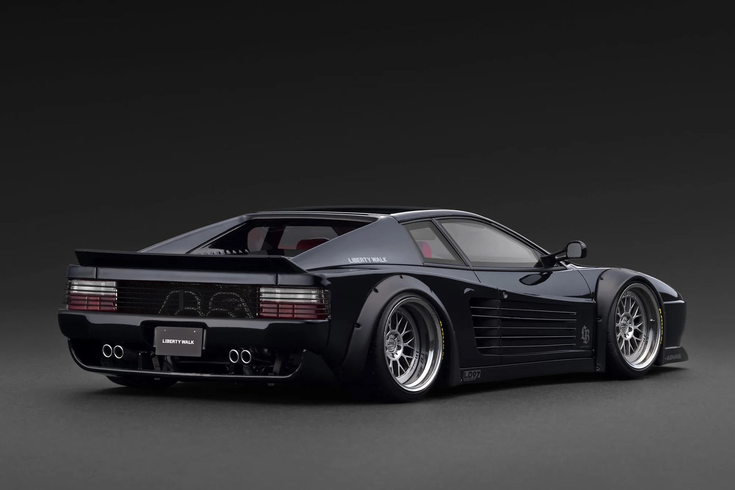 Ignition-Model Ferrari Testarossa 512 LBWK LB-Works Advan Black 1:18