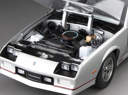 Sun-Star 1985 Chevy Camaro IROC-Z Silver 1:18