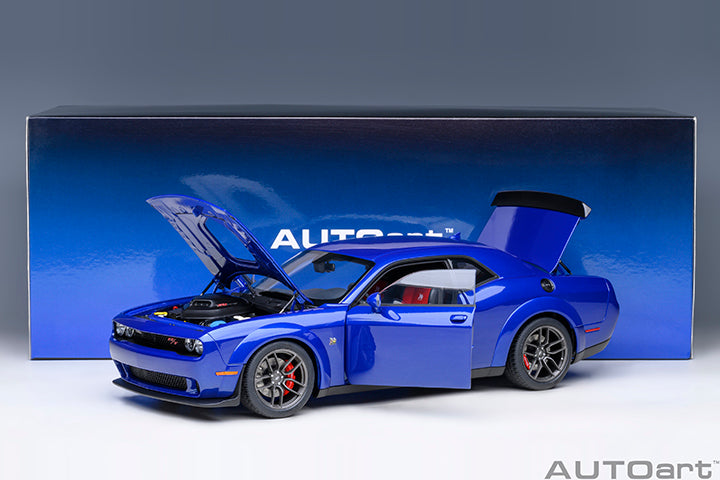 AUTOart 2022 Dodge Challenger R/T Scat Pack Widebody Indigo Blue 1:18