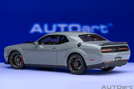 AUTOart 2022 Dodge Challenger R/T Scat Pack Widebody Smoke Show 1:18