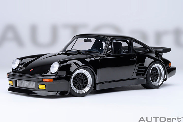 AUTOart Porsche 911 (930) Turbo 'Wangan Midnight
