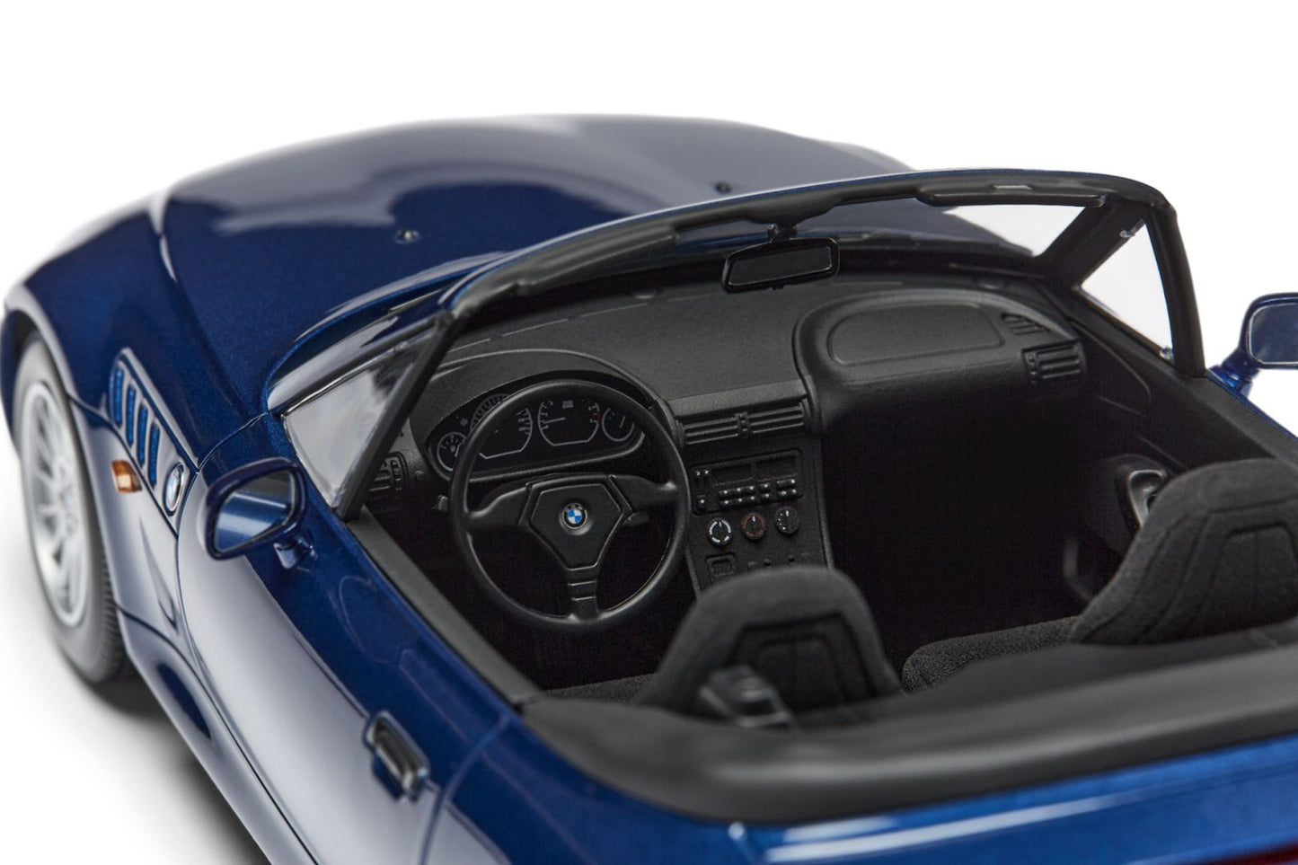 Minichamps 1997 BMW Z3 Roadster Montreal Blue Metallic 1:18 DEALER EDITION