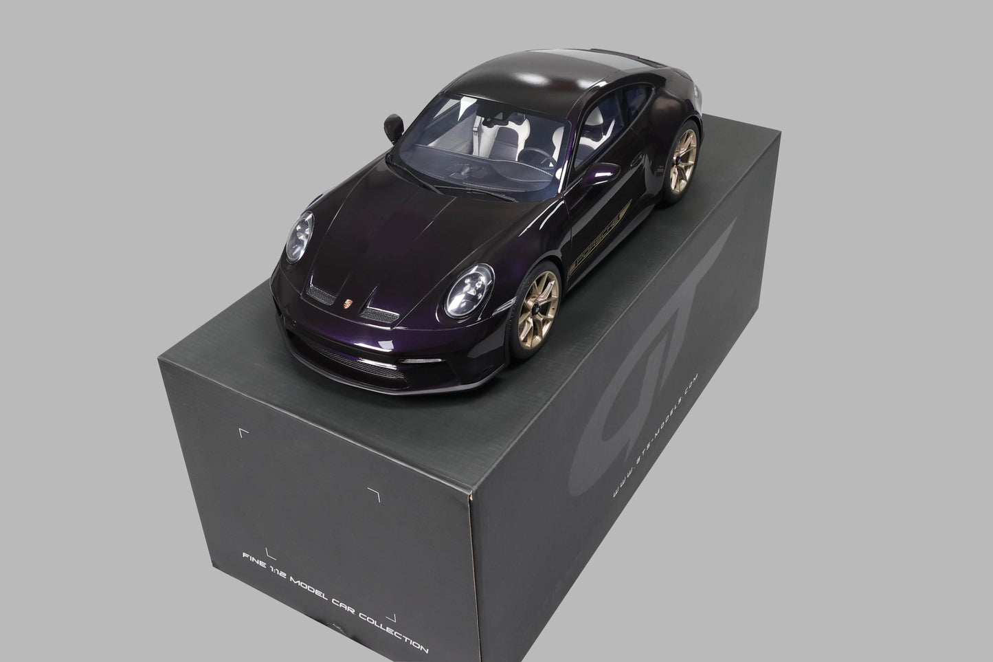 GT Spirit 2021 Porsche 911 992 GT3 Touring Viola Metallic Purple 1:12