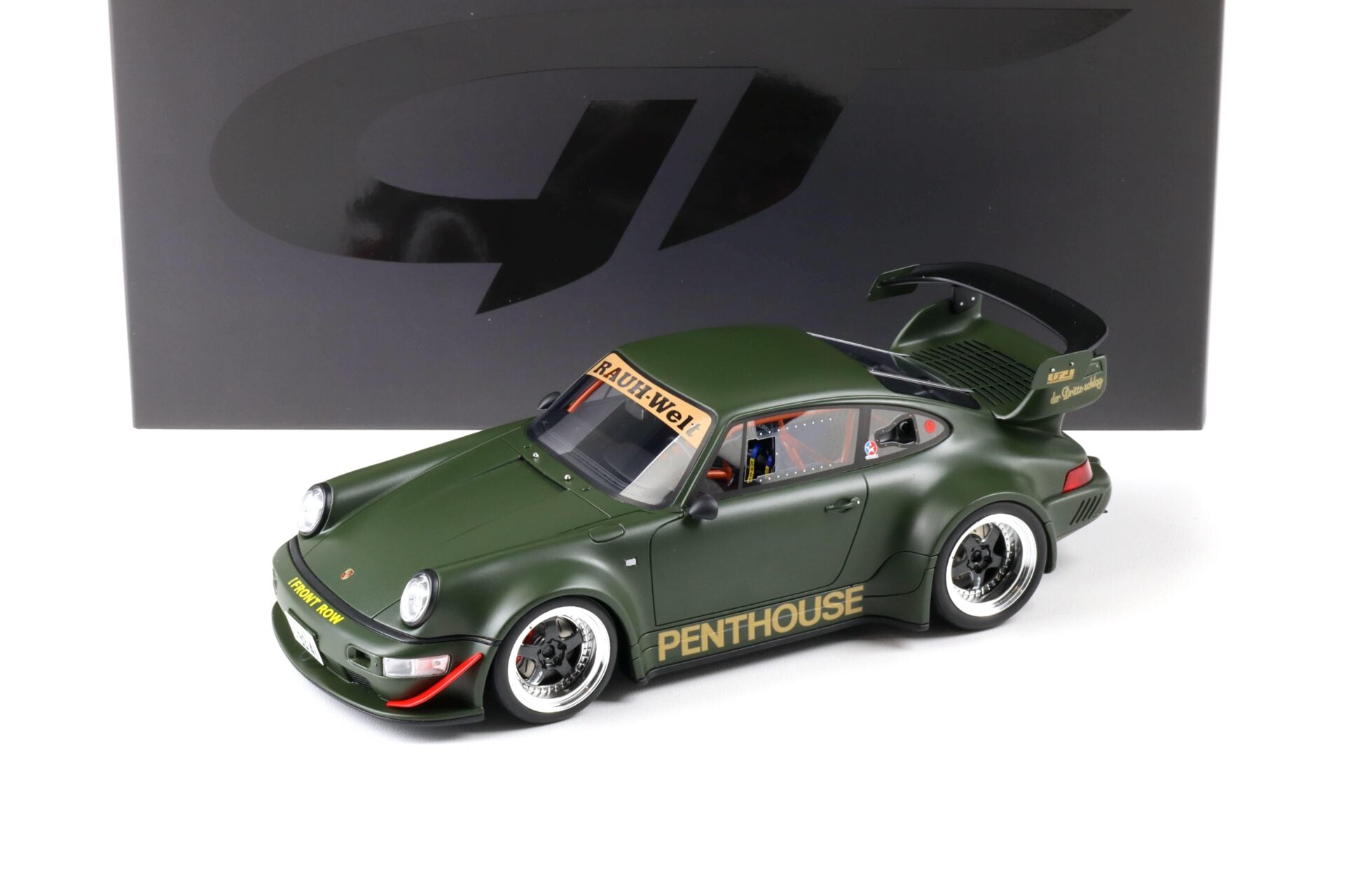 RWB PENTHOUSE ミニカー オリーブグリーン1/18 ID_105276_orig.jpg?v=1766197317