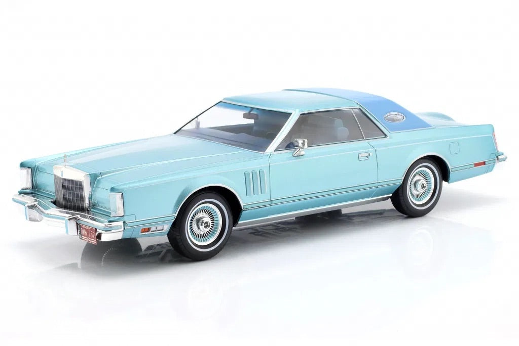MCG 1978 Lincoln Continental Mark V Light Blue Metallic 1:18