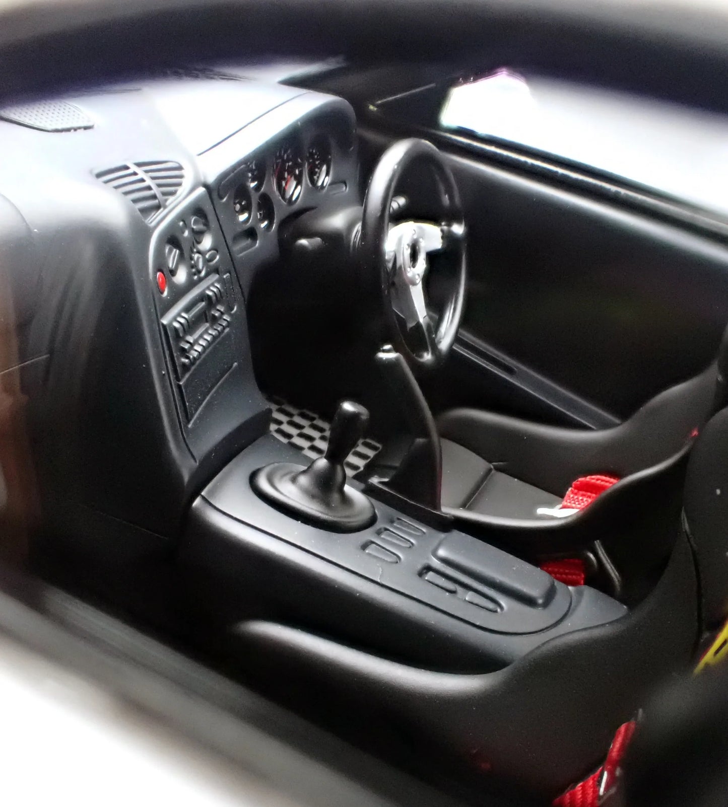 Ignition-Model Mazda RX-7 (FD3S) MazdaSpeed A-Spec White 1:18