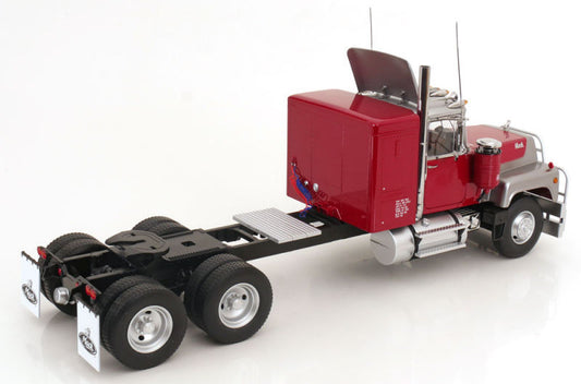 Road Kings 1974 Mack RL700 Tractor Red and Silver 1:18