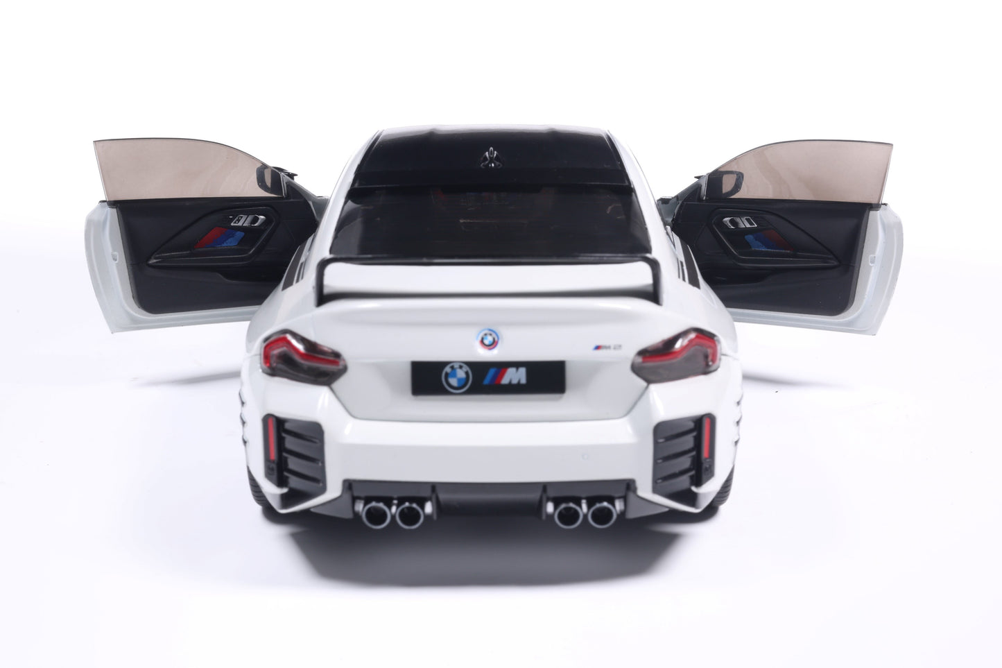Solido 2025 BMW M2 M-Performance G87 Alpinweiss (Alpine White) 1:18