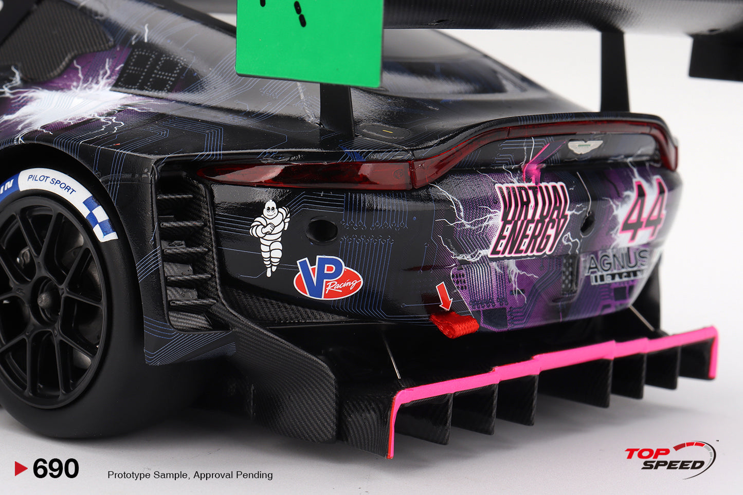 Topspeed Aston Martin Vantage GT3 EVO #44 Magnus Racing 2025 IMSA Watkins Glen 6hr 1:18