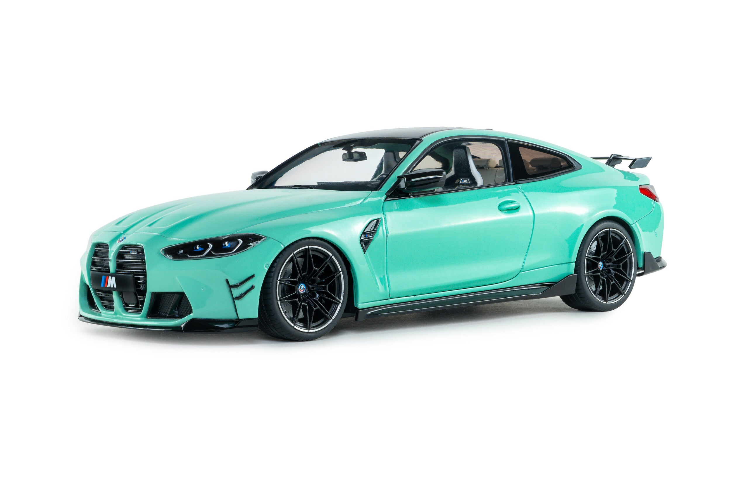 Solido 2025 BMW M4 M-Performance Pack G82 Mint Green 1:18 – STM