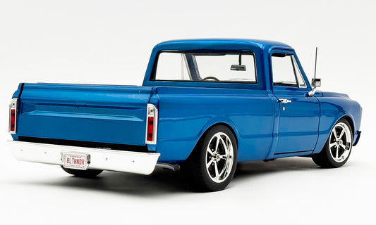 Acme 1972 Chevrolet C-10 Custom Showtime Pickup Truck Frost Bite Blue 1:18