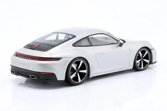 Minichamps 2025 Porsche 911 992.2 Carrera Coupe GT Silver Metallic 1:18 DEALER EDITION