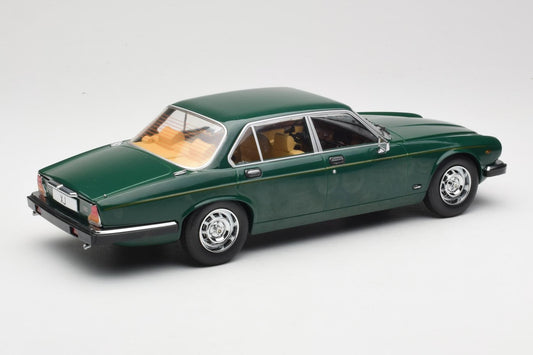 MCG 1979 Jaguar XJ SIII Dark Green 1:18