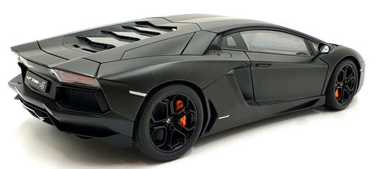 AUTOart Signature Lamborghini Aventador LP700-4 Nero Nemesis (Matte Black) 1:18