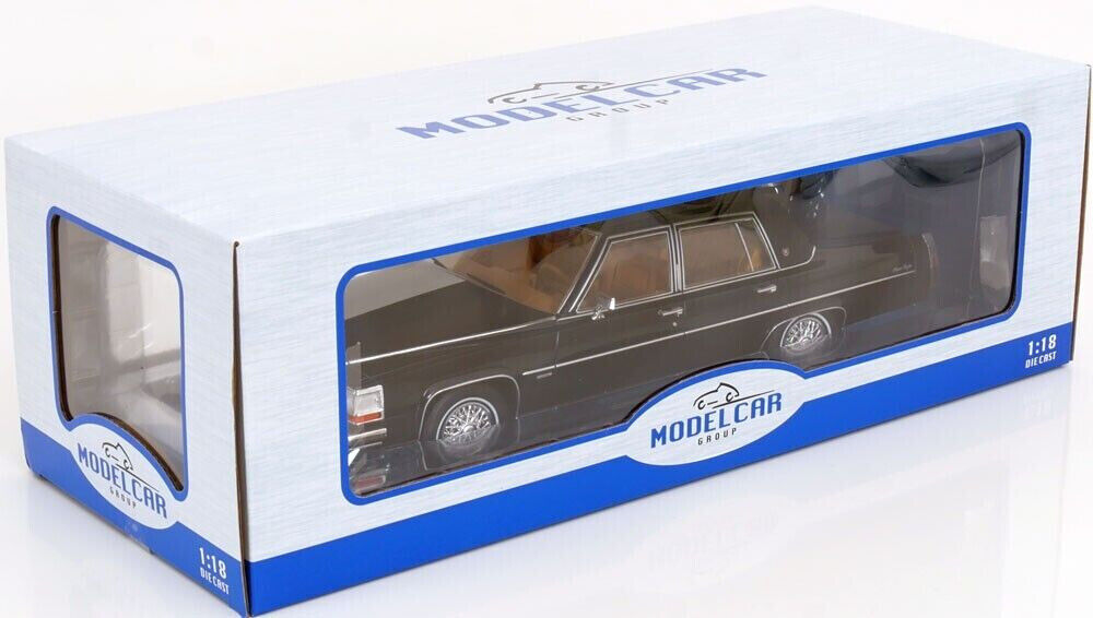 MCG 1982 Cadillac Fleetwood Brougham Black 1:18