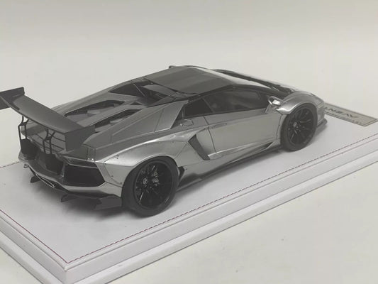 GL Model Lamborghini Aventador Roadster SVJ Silver 1:18 WITH DISPLAY