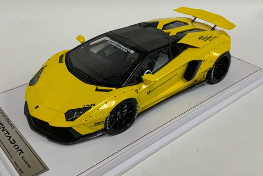 GL Model Lamborghini Aventador Roadster SVJ Lemon Yellow 1:18 WITH DISPLAY