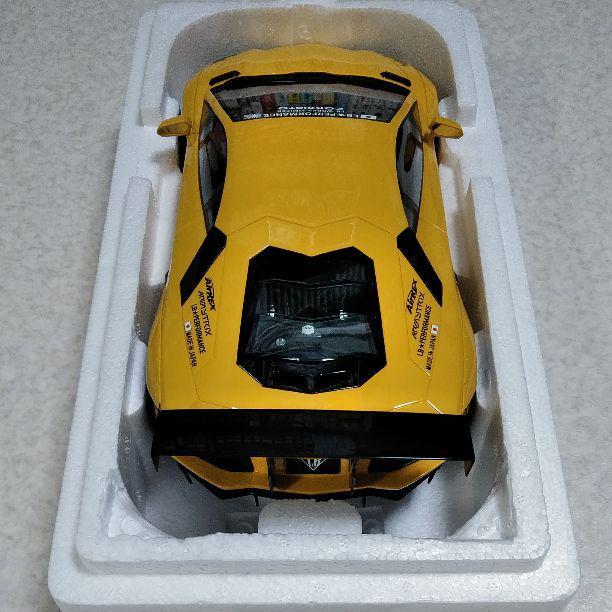 Kyosho Lamborghini Aventador LB Works Yellow 1:18
