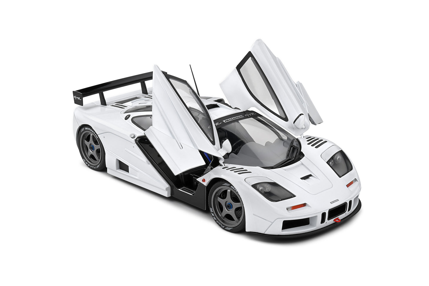 Solido 1996 Mclaren F1 GTR Short Tail White 1:18