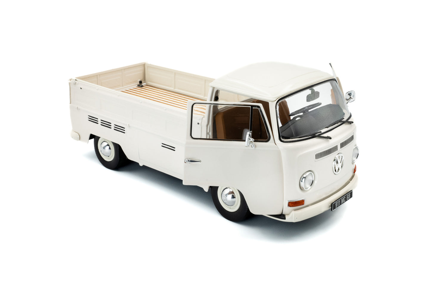Solido 1968 Volkswagen T2 Pickup Off White 1:18