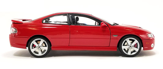 GMP 2006 Pontiac GTO 6.0 Coupe Spice Red 1:18