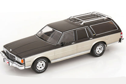 MCG 1985 Chevrolet Caprice Station Wagon Grey & Silver 2-Tone 1:18