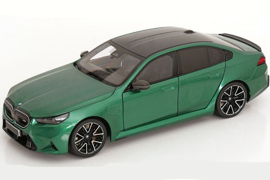 Minichamps 2024 BMW M5 (G90) Isle of Man Green Metallic 1:18