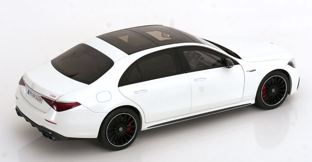 NZG Mercedes Benz S63 AMG E Performance Sedan (W223) Opalith White 1:18