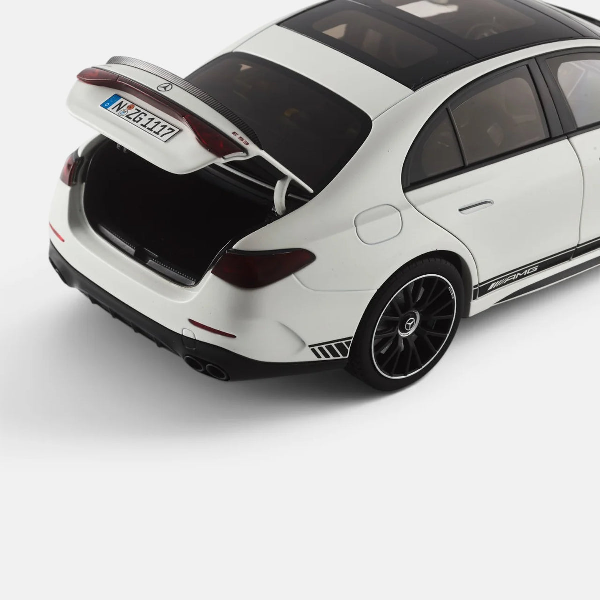 NZG Mercedes Benz E53 Hybrid AMG 4Matic Sedan (W214) Edition One White 1:18