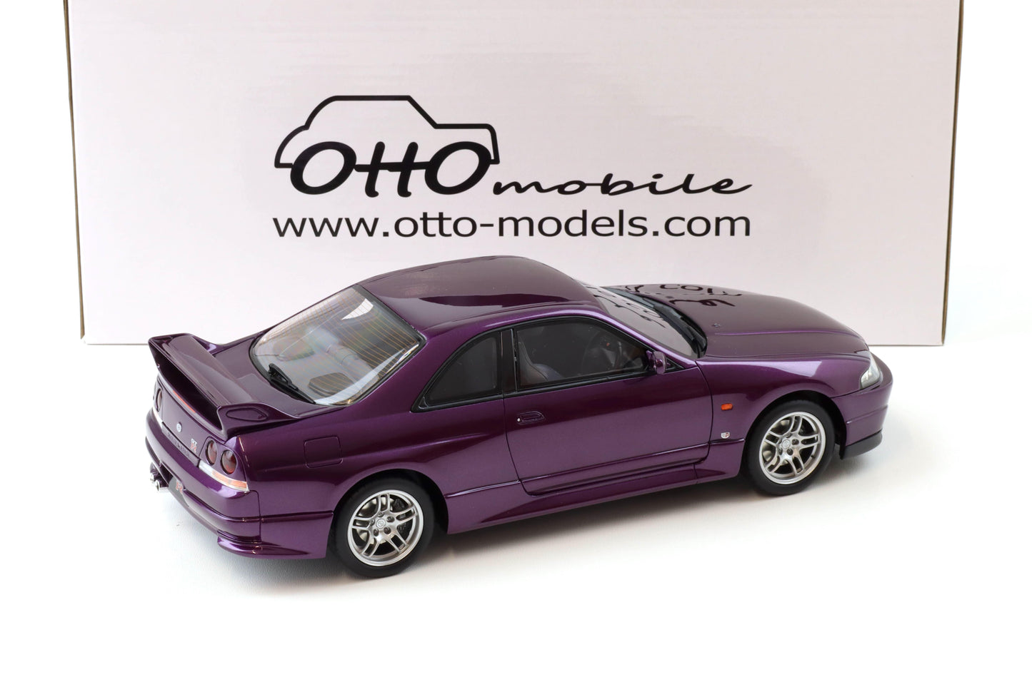 Otto 1995 Nissan Skyline GT-R R33 (BNR33) V-Spec Midnight Purple 1:18