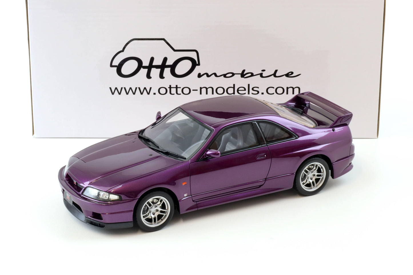 Otto 1995 Nissan Skyline GT-R R33 (BNR33) V-Spec Midnight Purple 1:18