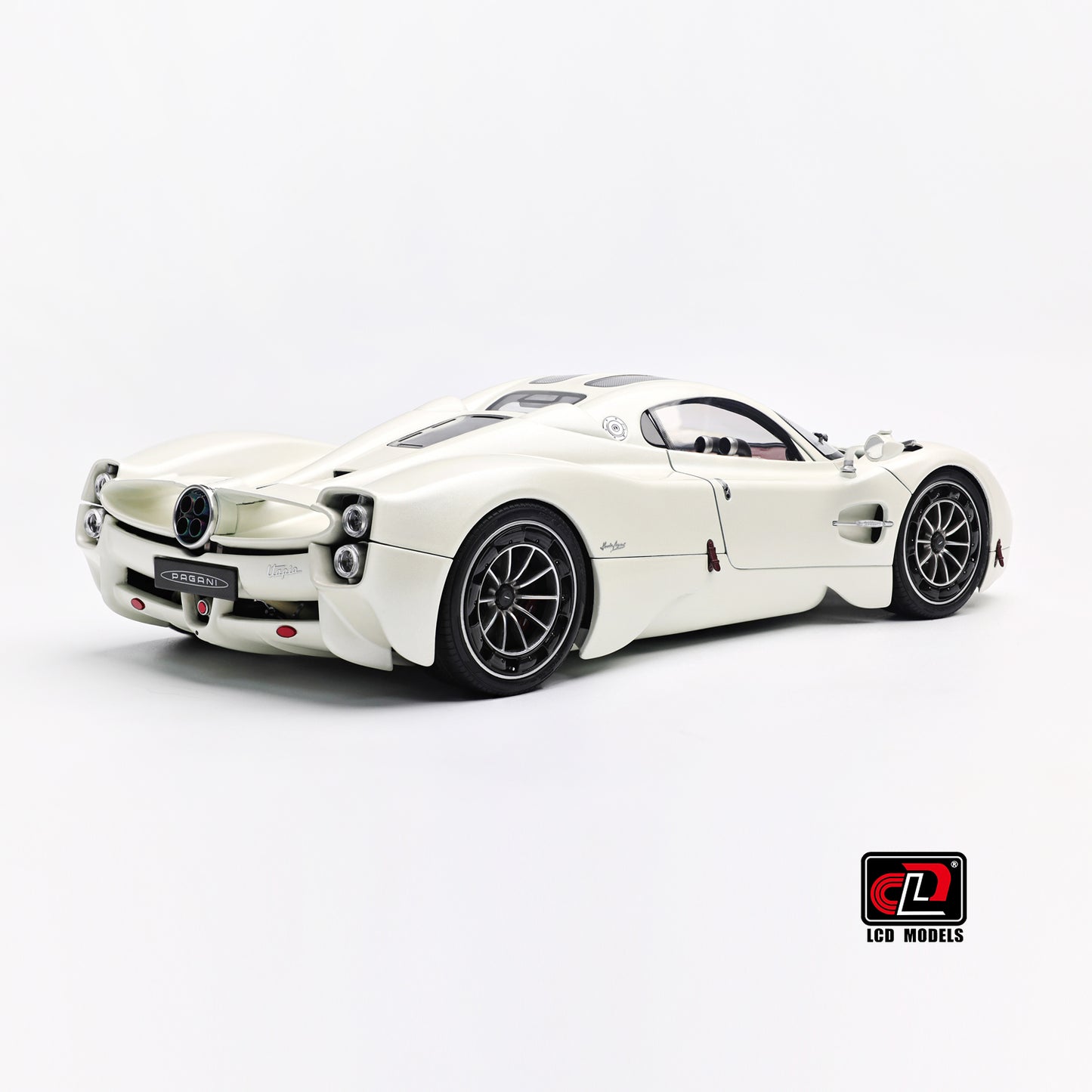 LCD Pagani Utopia Matte Pearl White 1:18