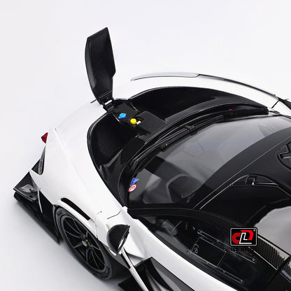 LCD Mclaren Senna GTR White 1:18