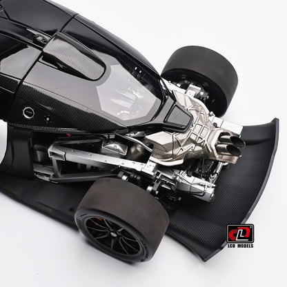LCD Mclaren Senna GTR White 1:18