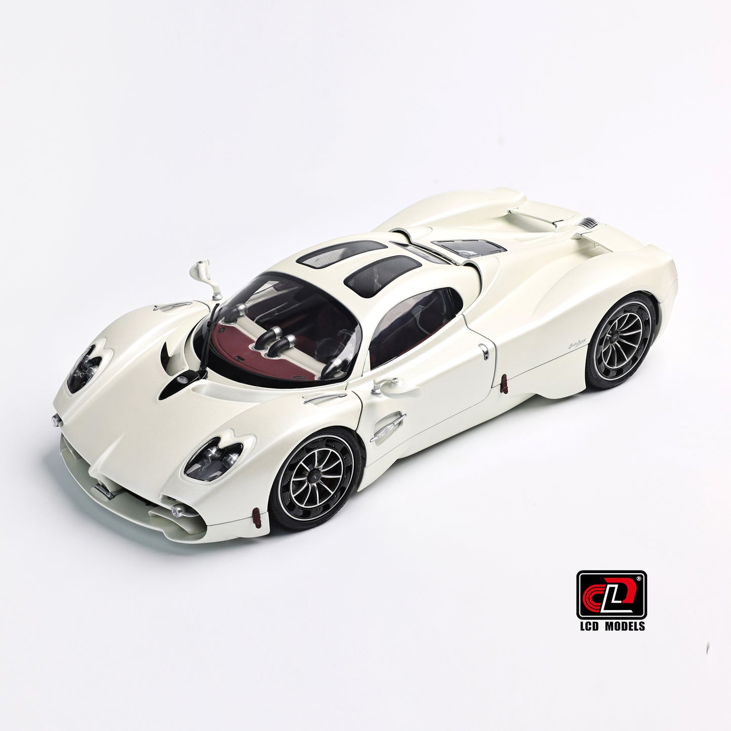 LCD Pagani Utopia Matte Pearl White 1:18
