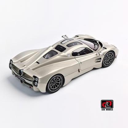LCD Pagani Utopia Champagne Gold 1:18