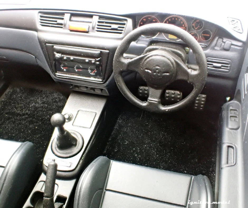 Ignition-Model Mitsubishi Lancer Evolution VIII MR (CT9A) Red 1:18