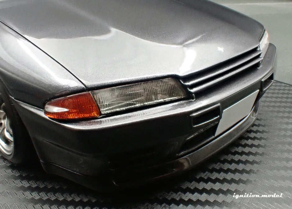 Ignition-Model Nissan Skyline GT-R R32 (BN32) V-Spec II Initial D Gun Grey Metallic 1:18