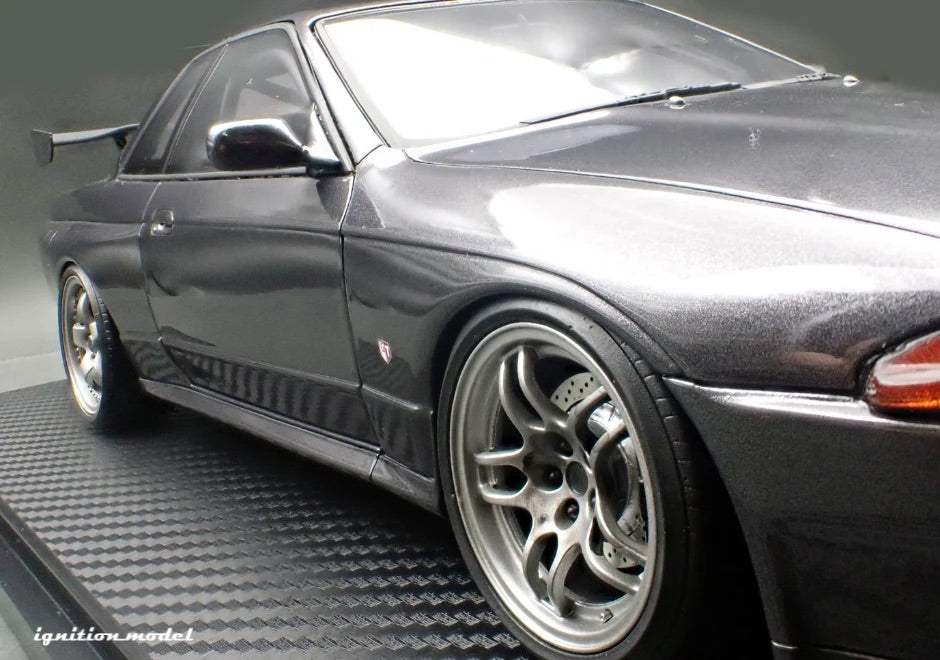 Ignition-Model Nissan Skyline GT-R R32 (BN32) V-Spec II Initial D Gun Grey Metallic 1:18