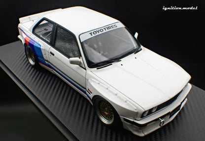 Ignition-Model BMW M3 Pandem 30 (E30) M-Design White 1:18