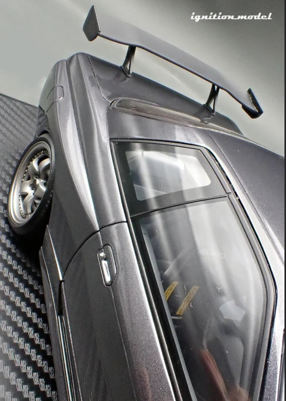 Ignition-Model Nissan Skyline GT-R R32 (BN32) V-Spec II Initial D Gun Grey Metallic 1:18