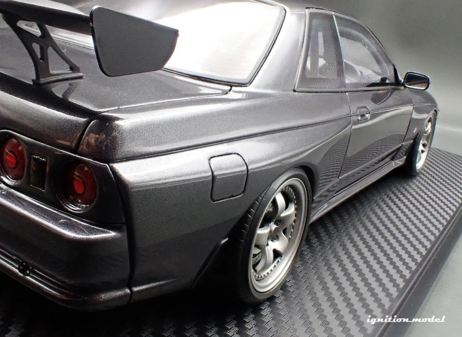 Ignition-Model Nissan Skyline GT-R R32 (BN32) V-Spec II Initial D Gun Grey Metallic 1:18