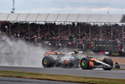 Minichamps Mclaren F1 Team MCL39 Orange L. Norris Winner British GP 2025 1:18