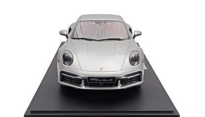 GT Spirit 2020 Porsche 911 992 Turbo S GT Silver 1:8