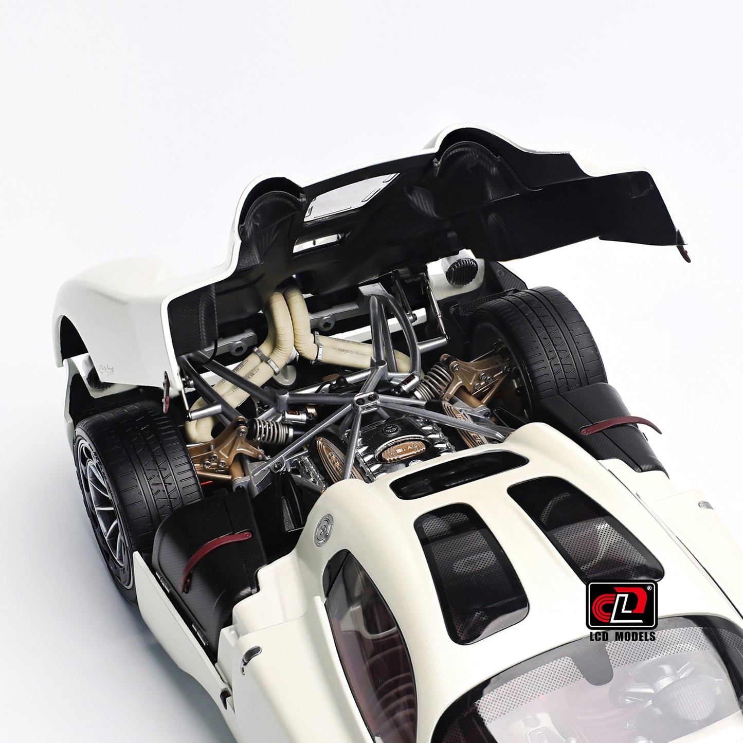 LCD Pagani Utopia Matte Pearl White 1:18