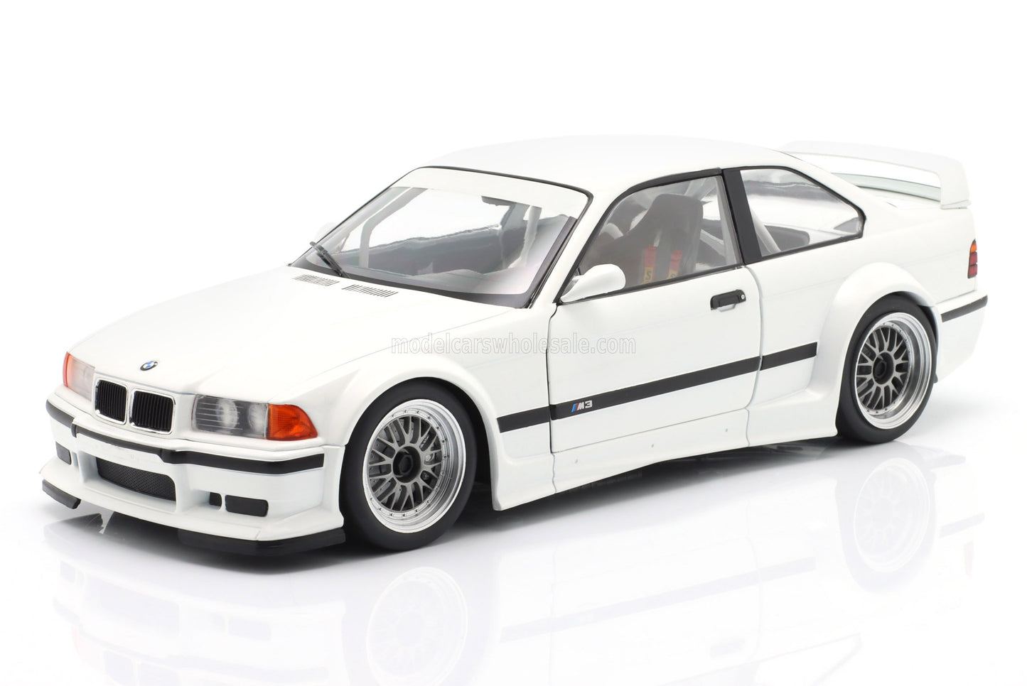 Werk83 1993 BMW M3 E36 GTR Plain Body Version White 1:18