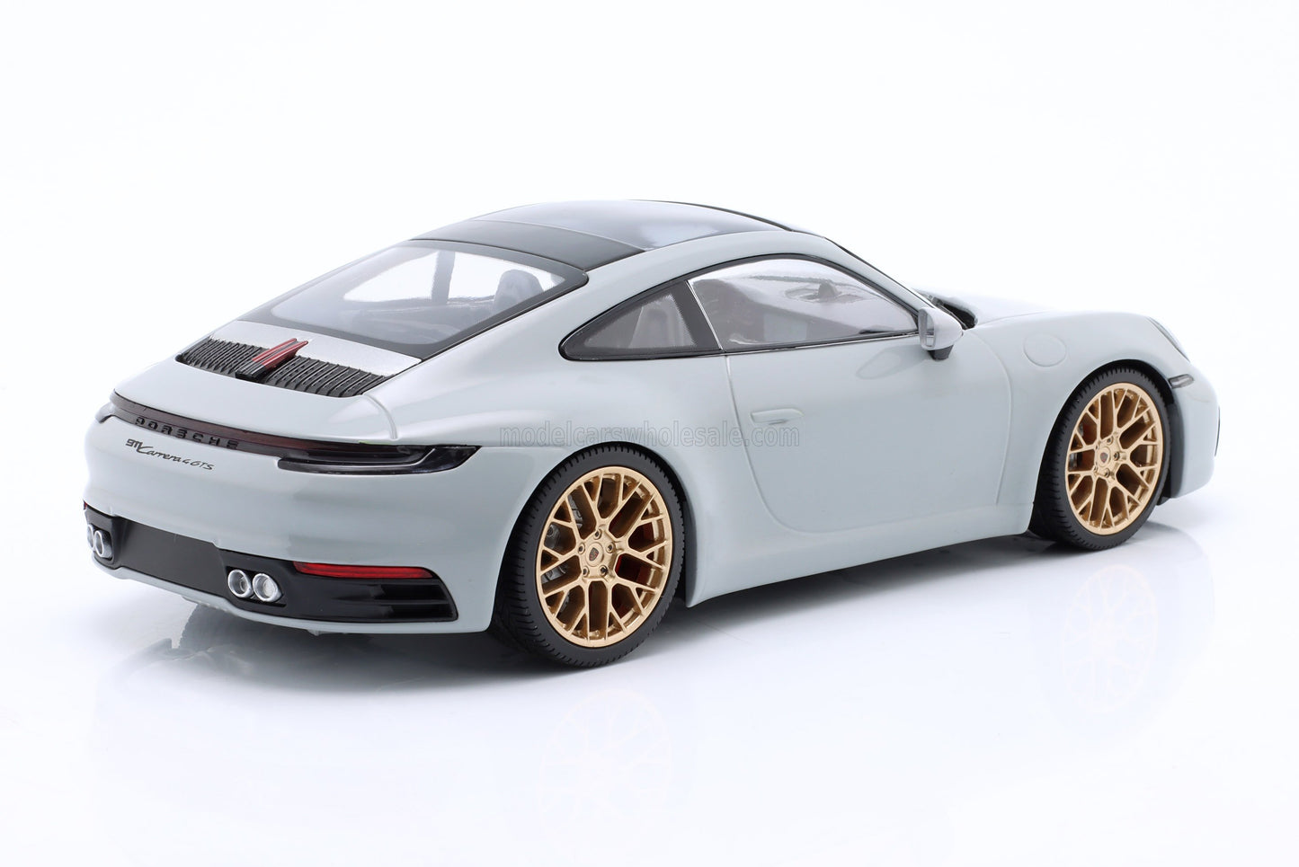 Minichamps 2023 Porsche 911 992 Carrera 4S Chalk (Crayon) 1:18